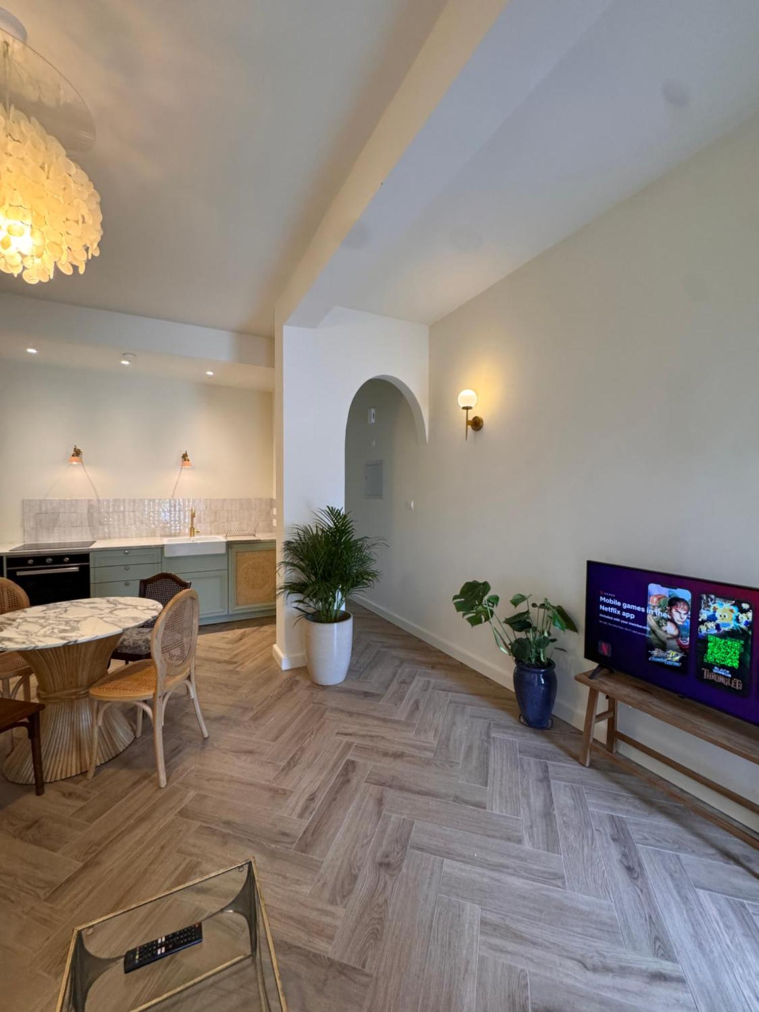 Liberty House - Central Two Bedroom Apartments Nicósia Exterior foto